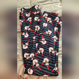 LuLaRoe Kids Pajama Leggings in Blue with Red, White, Yellow Snowman Print